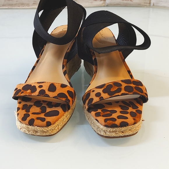 C Est. 1946 Shoes - Comfort 1946 Leopard Print Wedge Cross Strap Sandals Size 9